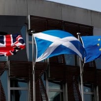 Scotland would vote for independence from UK, poll finds – media