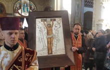 У Тернопіль привезли чудотворну ікону Розп'яття Спасителя із Зарваниці (фото, відео)