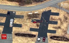 В США вертолет сдуло порывом ветра (видео)