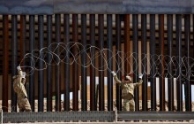 США захлинаються в потоці мігрантів з Мексики на тлі введення нових прикордонних правил