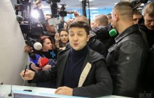 "З дна постукали": у Зеленського відреагували на ролик, де його збиває фура
