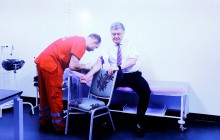 Порошенко сьогодні знову прийде здавати аналізи на "Олімпійський"