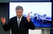 Порошенко знову здав аналізи на стадіоні (відео)