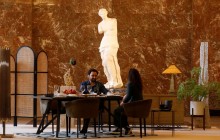 Календарь событий: почему нет рук у Венеры Милосской, как Луизиана стала американской, сокровища Помпей, откуда взялась компьютерная «мышь», из-за чего развалился «Битлз», история Галилея и рок-н-ролла