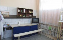 Телевізор, електрочайник і душ: у мережі показали камеру Зайцевої в СІЗО (фото, відео)