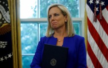 У США міністр, яка відповідала за стіну на кордоні з Мексикою, іде у відставку