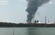 На Тайвані через вибух на хімзаводі евакуювали понад 10 тисяч людей (відео)