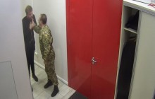 Схопив за горло та порвав сорочку: скандальний нардеп Барна напав на представника команди Зеленського (відео)