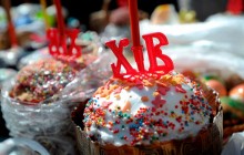 Паска, яйця, ковбаса і хрін: у яку суму обійдеться українцям цьогорічний великодній кошик (відео)