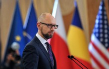 Яценюк про "Північний потік-2": Україні не потрібні химерні гарантії про продовження транзиту