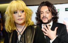 "Дивани пропалені сигарами і продавлені тьолками": офіціантка розповіла про оргії на VIP-корпоративах з Пугачовою і Кіркоровим