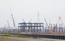 Infrastructure Minister Omelyan wants to invite Tesla to build electric car plant in Ukraine