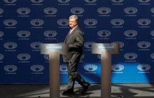 Підстав для дострокового припинення повноважень парламенту немає - Порошенко