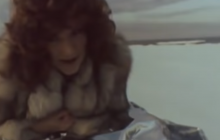 У мережі з'явився "занадто вульгарний" кліп Пугачової (відео)