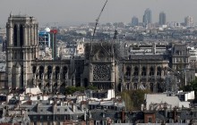 Настоятель згорілого Нотр-Даму припустив, що собор можуть повністю не врятувати