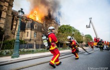 ПСЖ пригласил на домашний матч 500 пожарных, тушивших Нотр-Дам