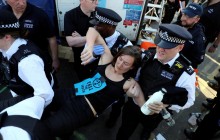 В Лондоне продолжаются климатические протесты: более 700 задержанных