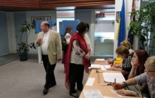 В Австралії закінчилося голосування у другому турі виборів президента України: прийшли 99 людей (фото)
