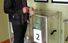 "Будь котиком, проголосуй!": як сходили на вибори Винник, Потап, Джамала та інші українські зірки (фото)