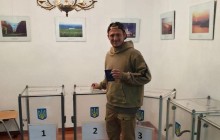 "3650 кілометрів від батьківщини не завадили": як голосували українські спортсмени (фото)
