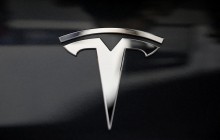 Акції Tesla злетіли до нового рекорду