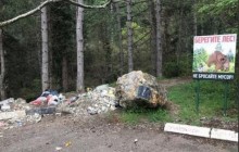 Сміття всюди: в мережі показали, як Крим готується до курортного сезону (фото)