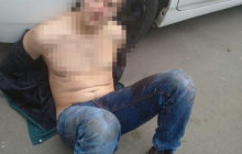 В Одессе вор-неудачник избил женщину, выпрыгнул с балкона и пытался съесть украденные деньги (фото)