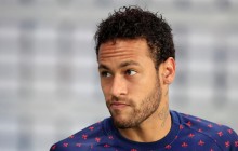 Зірка світового футболу Неймар вдарив фаната по обличчю (відео)