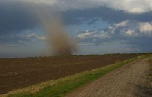 В двух областях Украины пронеслись смерчи (фото, видео)