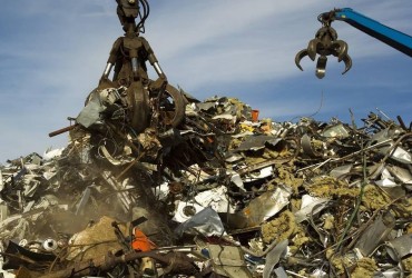 Сірі ділки на ринку металобрухту вивозять сировину до ЄС із неіснуючих складів – розслідування ЗМІ