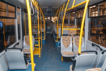 Удар по енергосистемі: в Одесі на маршрути вийшла половина міського електротранспорту