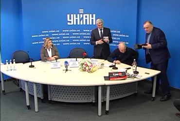 Презентация книги «Линия размежевания» за авторством Николая Литвина