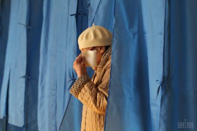 Появился новый опрос относительно явки людей на выборы 25 октября / Фото УНИАН Появился новый опрос относительно явки людей на выборы 25 октября / Фото УНИАН