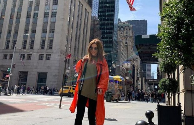 Ані Лорак з кругленьким животиком викликала переполох у мережі (фото, відео)