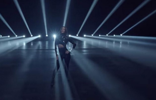 Розпатлана Ані Лорак з'явилася у новому образі (фото)