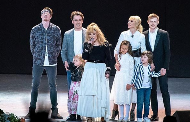 Журналісти розповіли про розкішне життя близнюків Алли Пугачової та Максима Галкіна