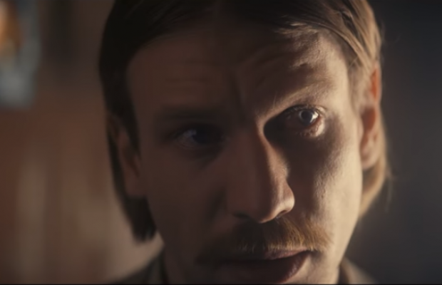 Казахи, деньги, слезы Дорна: скандальный украинский певец снял короткометражку на свою новую песню (видео)