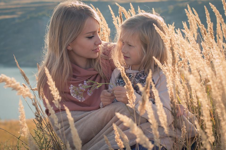 В Україні День матері припадає в 2020 році на 10 травня / фото pixabay.com