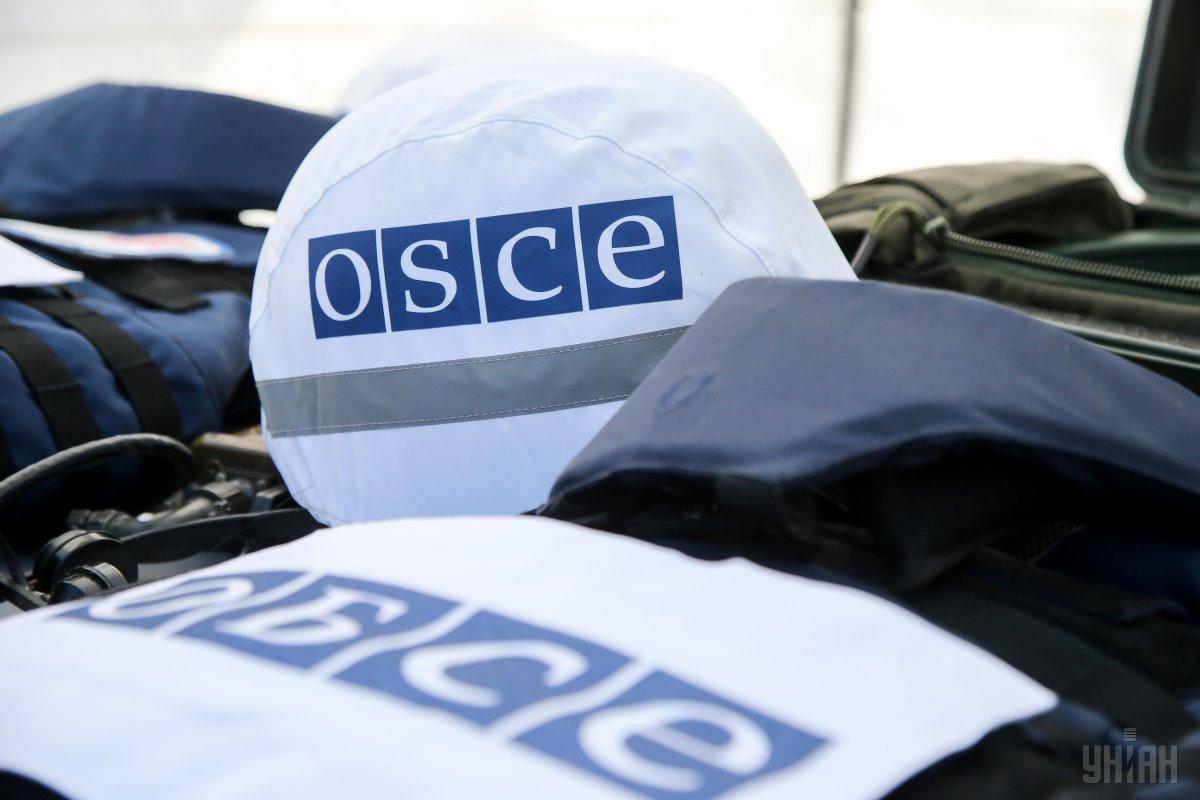 The enemy has deployed dozens of pieces of military equipment in the Donbas in violation of peace agreements, shared in the OSCE / illustrative photo from UNIAN