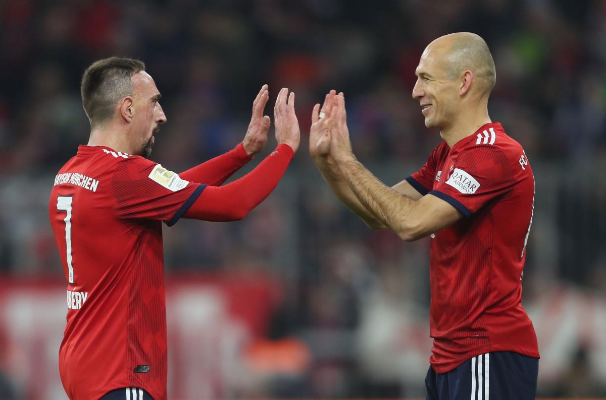 Франк Рибери и Арьен Роббен на двоих провели в "Баварии" 22 года / twitter.com/FCBayern Франк Рибери и Арьен Роббен на двоих провели в "Баварии" 22 года / twitter.com/FCBayern