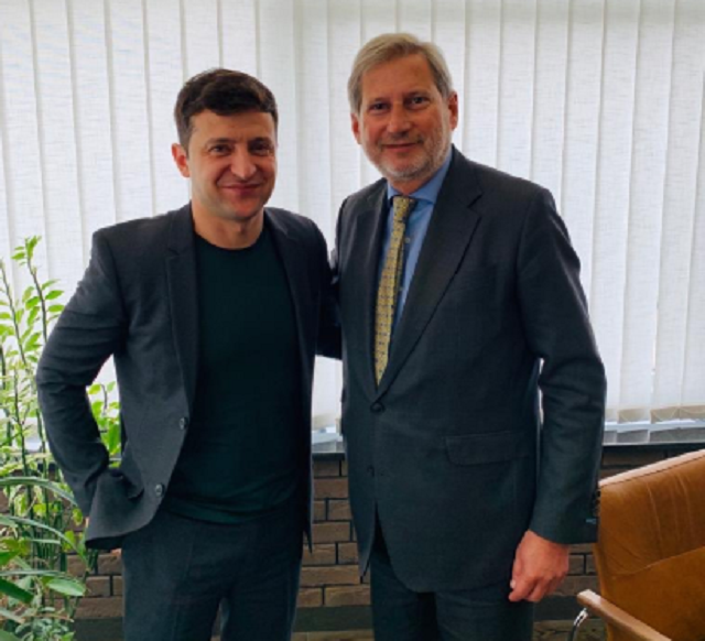 Ган запросив Зеленського здійснити візит до Брюсселя / фото twitter.com/JHahnEU Ган запросив Зеленського здійснити візит до Брюсселя / фото twitter.com/JHahnEU
