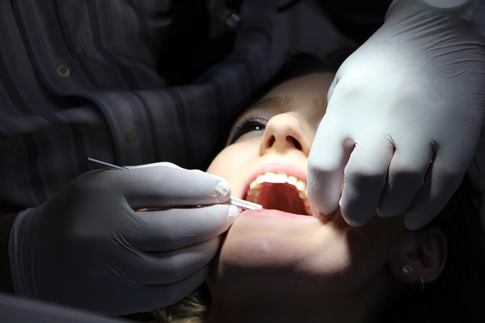 Для взрослых Программа медицинских гарантий покрывает ургентную стоматологию / фото pixabay.com