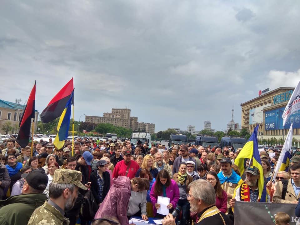 В Харкові зібрали віче проти зносу намету волонтерів / Facebook - IT Sector В Харкові зібрали віче проти зносу намету волонтерів / Facebook - IT Sector