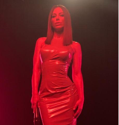 "Дива" похвасталась стройной фигурой / фото instagram.com/anilorak