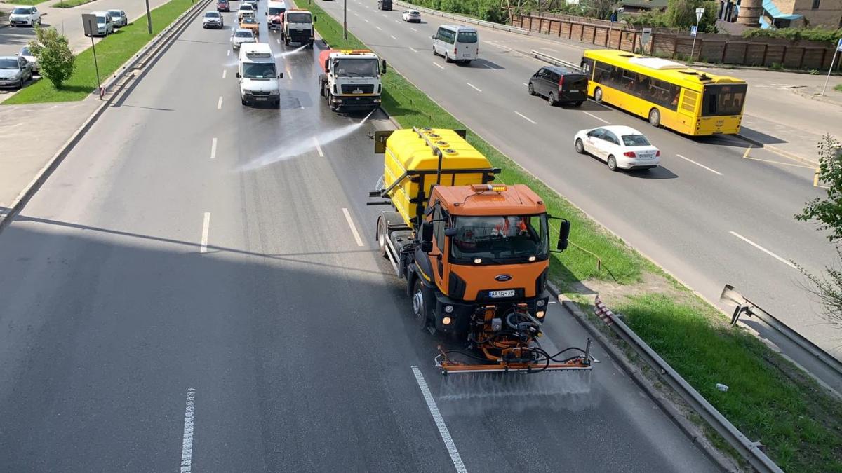 У «Київавтодорі» сформували графік робіт з миття доріг \ "Київавтодор" У «Київавтодорі» сформували графік робіт з миття доріг \ "Київавтодор"