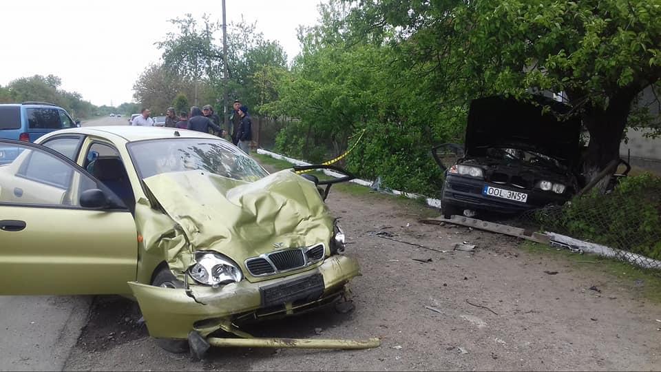 На Львівщині внаслідок зіткнення двох легковиків постраждало п'ятеро осіб / фото Varta 1 На Львівщині внаслідок зіткнення двох легковиків постраждало п'ятеро осіб / фото Varta 1