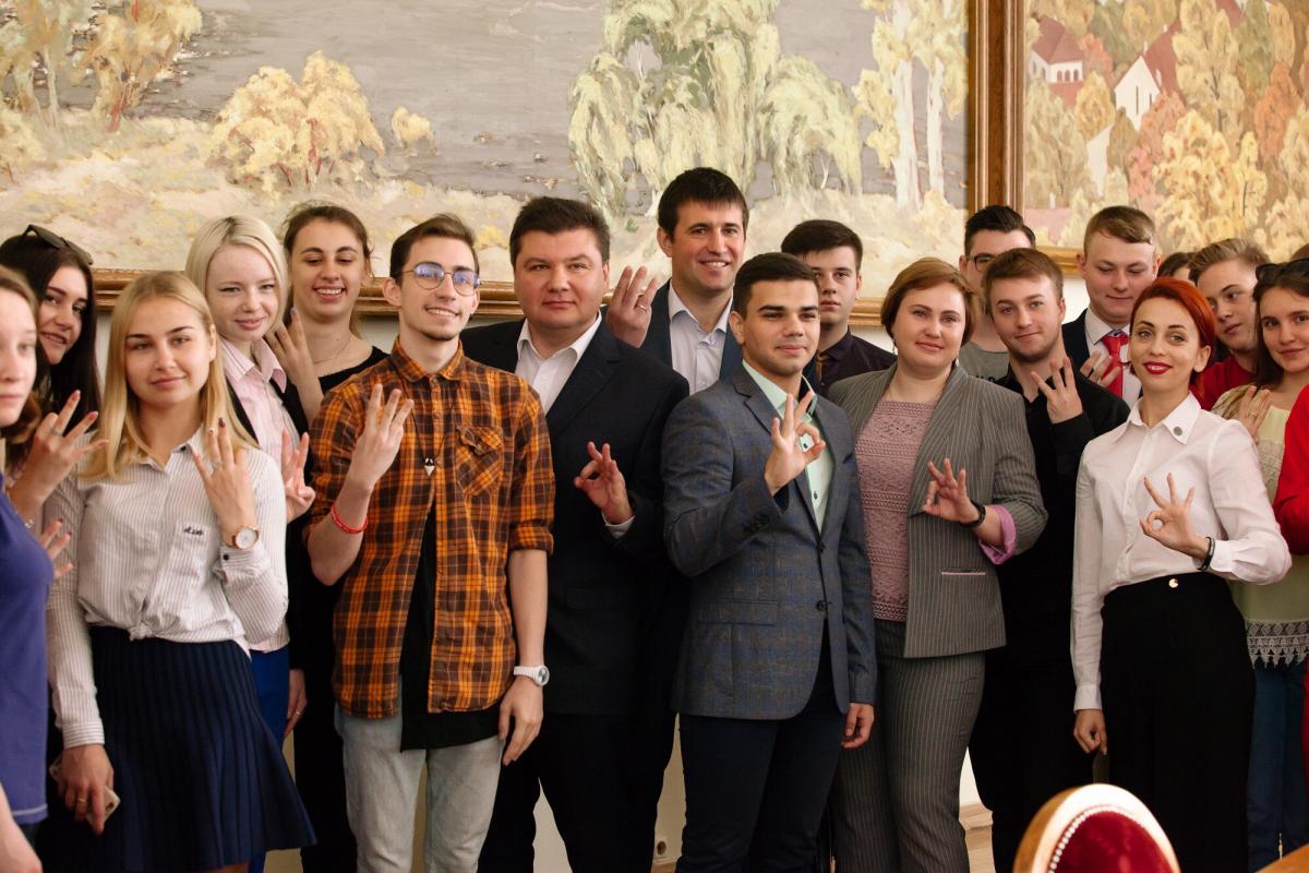 Студенческие общежития КНЭУ начинают раздельный сбор отходов Студенческие общежития КНЭУ начинают раздельный сбор отходов