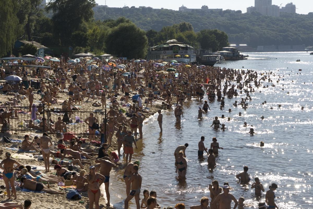 За словами Кличка, в Києві дезінфекція муніципальних пляжів буде проходити двічі на день / фото Wikimedia Commons
