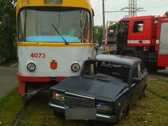 В результате ДТП пострадала пассажир авто ВАЗ / фото: пресс-служба патрульной полиции области В результате ДТП пострадала пассажир авто ВАЗ / фото: пресс-служба патрульной полиции области
