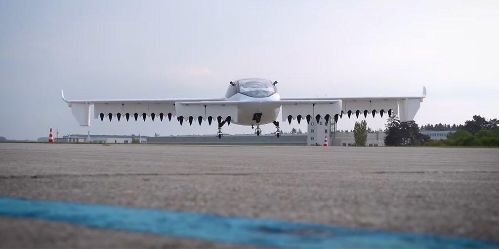 У компанії стверджують, що використання Lilium Jet почнеться в 2025 році / фото YouTube / SPIEGEL TV У компанії стверджують, що використання Lilium Jet почнеться в 2025 році / фото YouTube / SPIEGEL TV